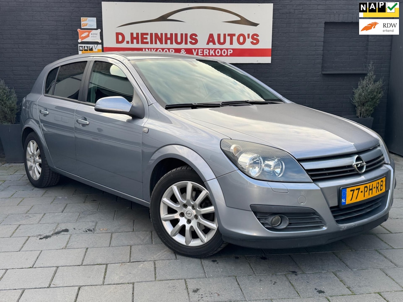 Opel Astra - 1.8 Sport *NETTE AUTO*APK NIEUW* - AutoWereld.nl