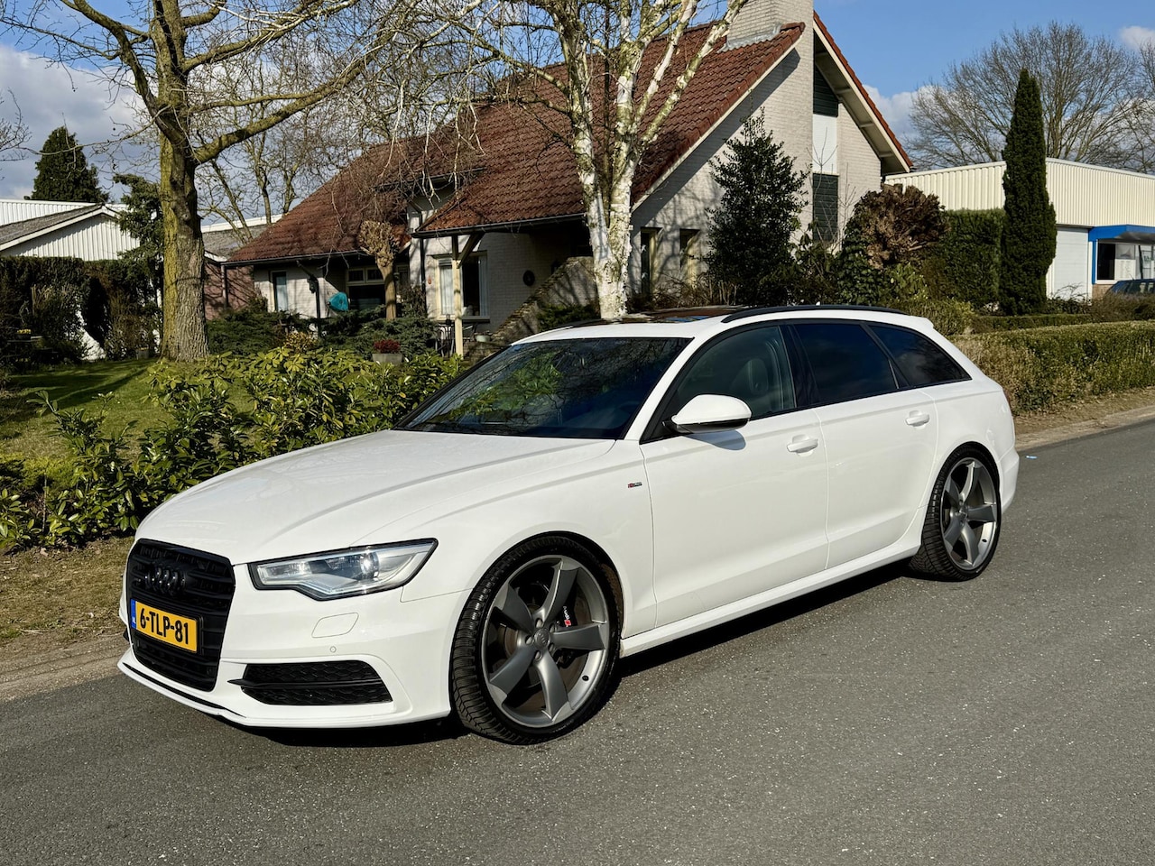 Audi A6 Avant - 3.0 TDI BiT 313PK quattro S-Line Pano•Trekhaak - AutoWereld.nl