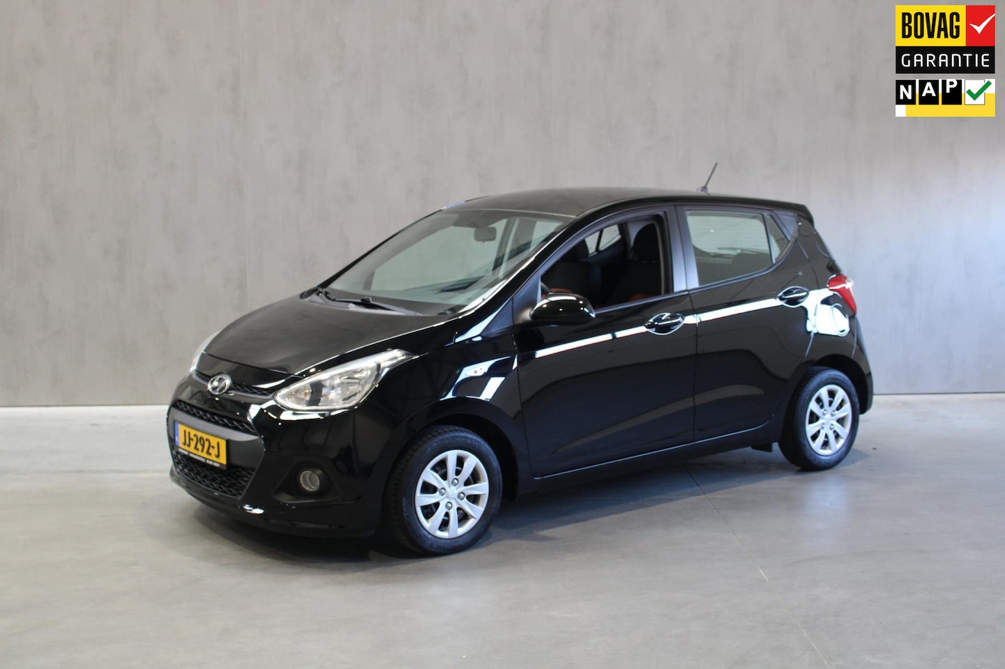 Hyundai i10 - 1.0i i-Motion Comfort Rijklaar incl 12 maanden bovag garantie - AutoWereld.nl