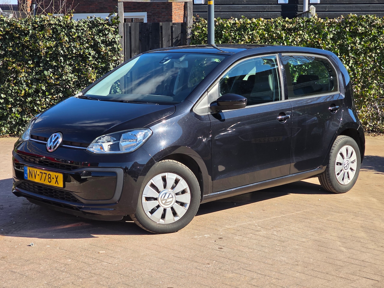 Volkswagen Up! - 1.0 BMT move up! - AutoWereld.nl