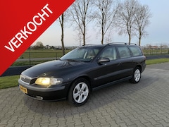 Volvo V70 - 2.4 T Comfort Line