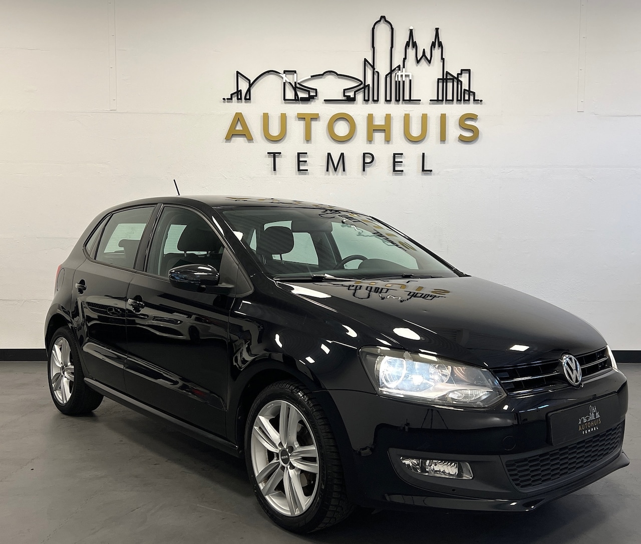 Volkswagen Polo - 1.2 TSI Nap Airco Cruise 5Deurs Bluetooth NL Auto Isofix - AutoWereld.nl