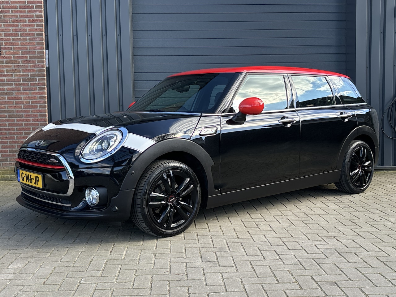 MINI Clubman - 1.5 One Chili Serious Business - PDC - Stoelverwarming - LED - - AutoWereld.nl