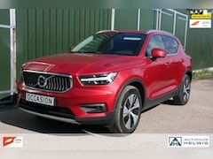 Volvo XC40 - 1.5 T5 Twin Engine Momentum Pro, NAVIGATIE, CAMERA, TREKHAAK, DONKER GLAS