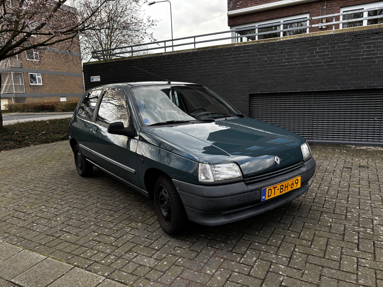 Renault Clio - 1.2 RL - AutoWereld.nl