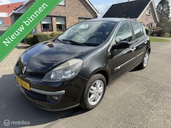 Renault Clio - 1.4-16V Dynamique Luxe