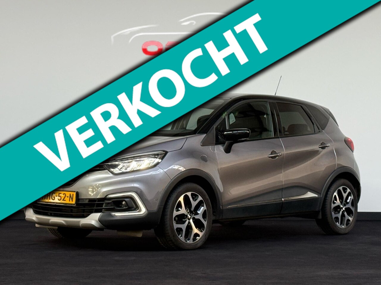 Renault Captur - 1.3 TCe Intens 150 pk Cruise Navi Camera Led Trekhaak - AutoWereld.nl