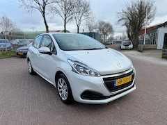 Peugeot 208 - 1.2 PureTech Active navi halfleder