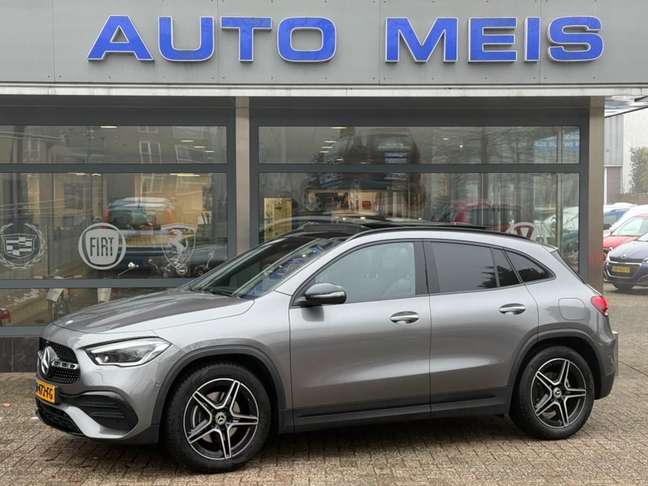 Mercedes-Benz GLA-Klasse - 180 Business Solution AMG Panoramadak 1e Eigenaar NL-Auto - AutoWereld.nl