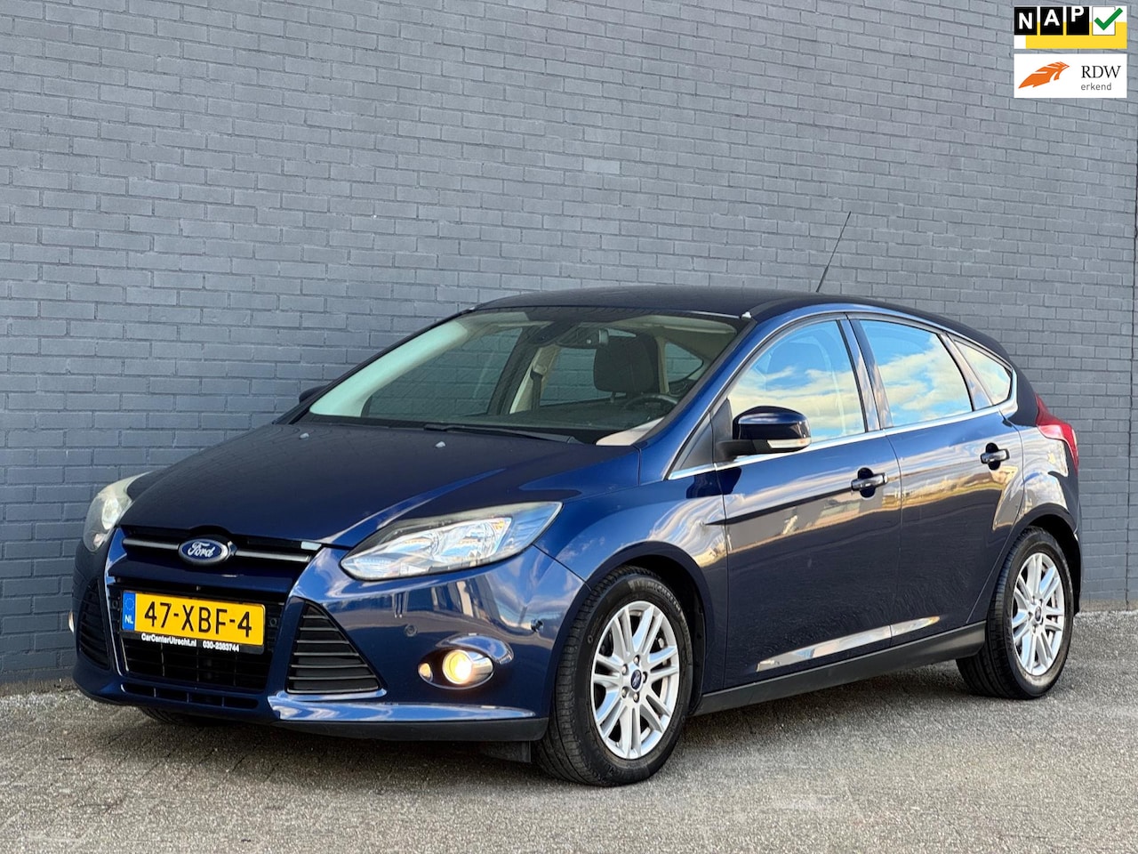 Ford Focus - 1.0 EcoBoost Lease Titanium/NAVI/PSENSOR/CRUISE/AIRCO/ - AutoWereld.nl