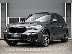 BMW X5 - xDrive45e M-SPORT / SKY LOUNGE / M-SEATS / PANO / SWAROVSKI / MERINO LEDER / MASSAGE / SOF