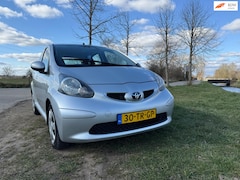 Toyota Aygo - 1.0-12V +