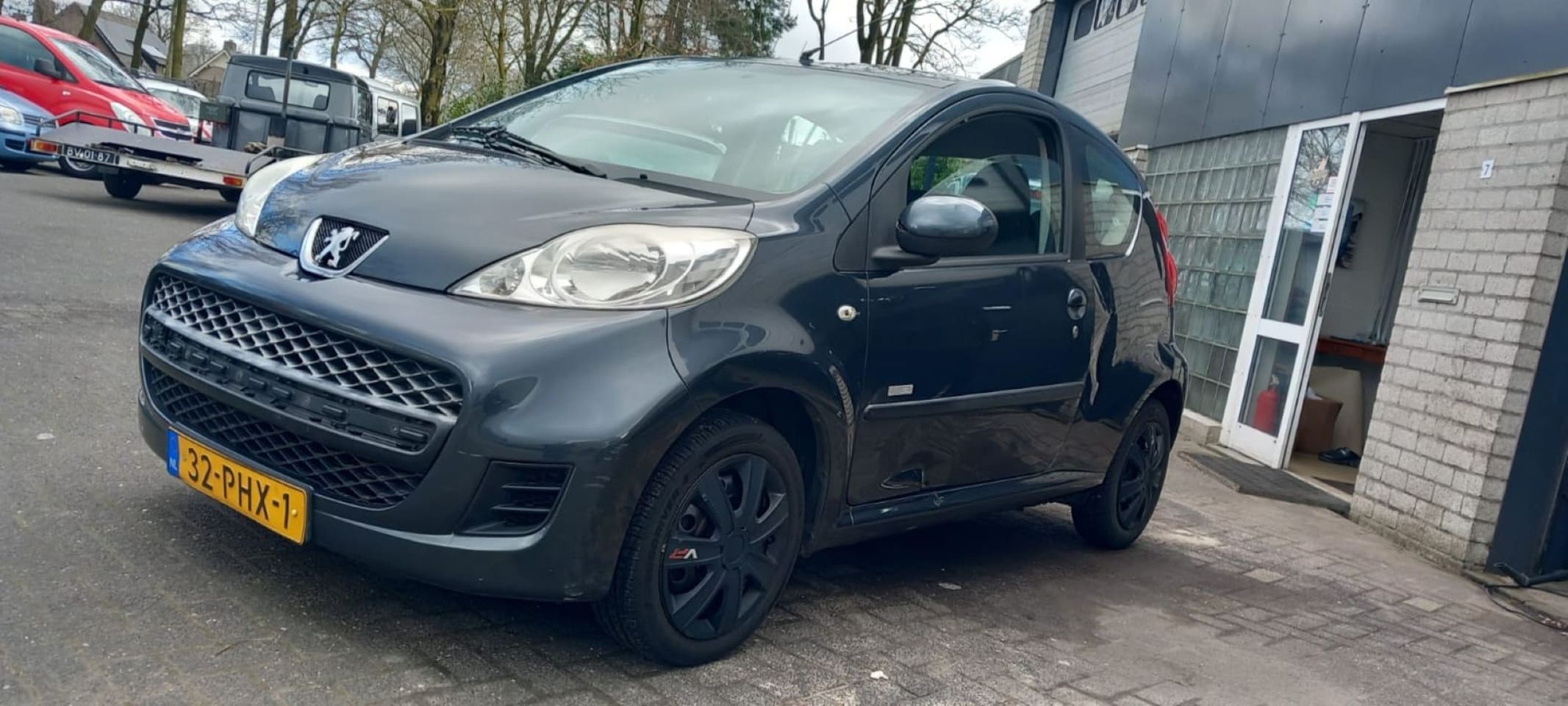 Peugeot 107 - 1.0-12V Millesim 200 - AutoWereld.nl