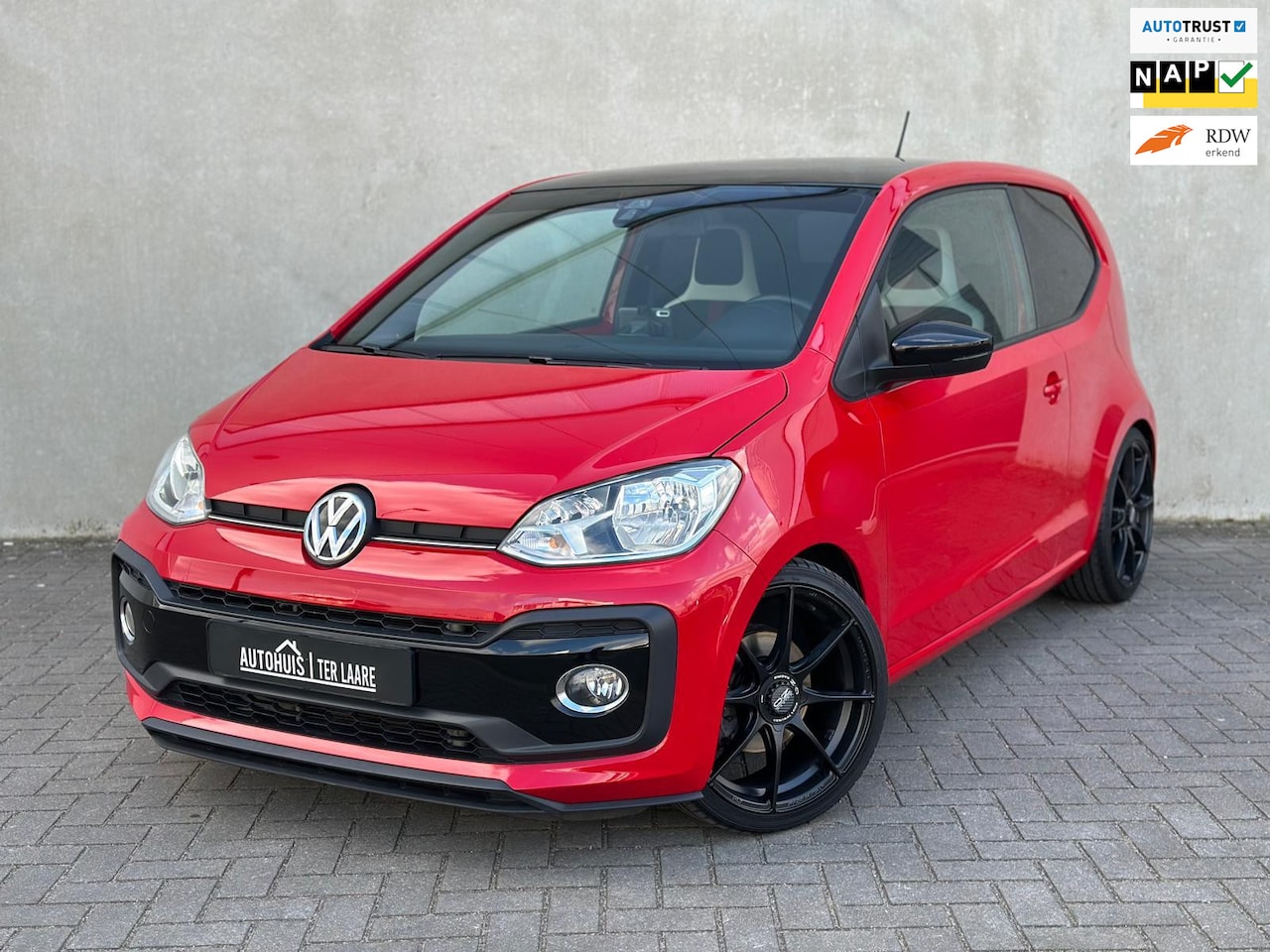 Volkswagen Up! - High 1.0 TSI 17'' OZ Camera DAB+ Beats Cruise - AutoWereld.nl