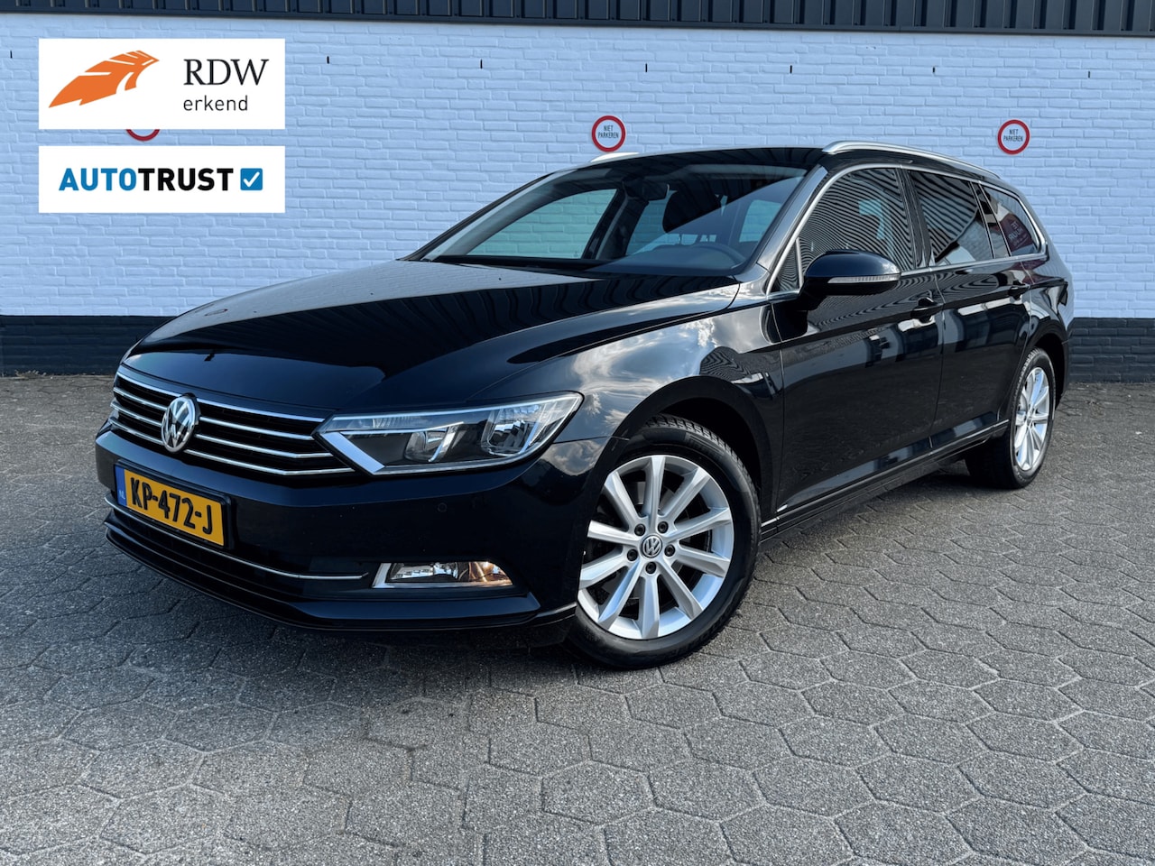 Volkswagen Passat Variant - 1.4TSI Comfortline l ACC l TREKHAAK - AutoWereld.nl