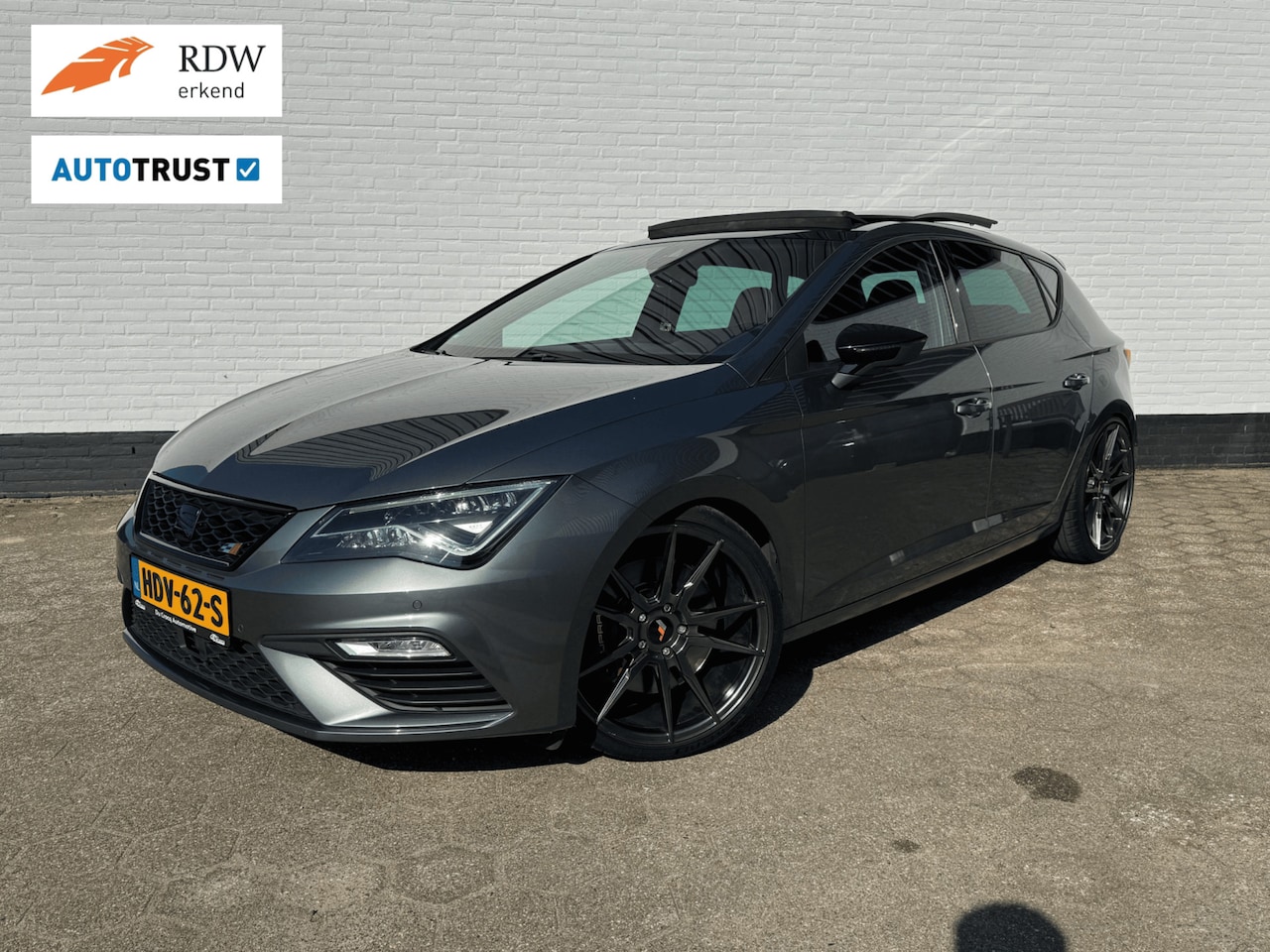 Seat Leon - Cupra 300 l PANODAK l KUIPSTOELEN l STAGE 1 365 PK! - AutoWereld.nl