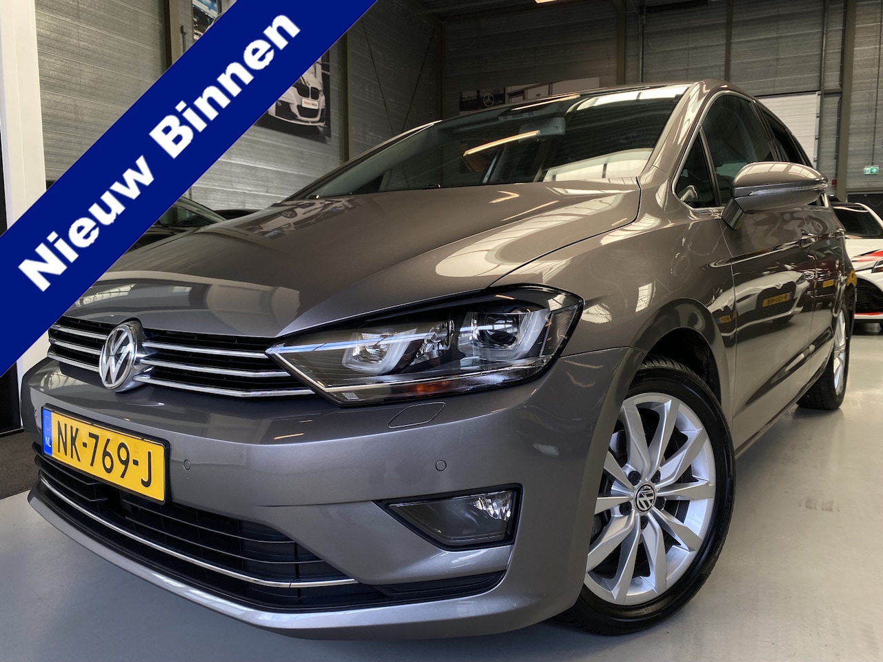 Volkswagen Golf Sportsvan - 1.4 TSI Connected Series Adt Cruice, E Trekhaak, PDC - AutoWereld.nl