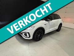 Volkswagen T-Roc - 1.5 TSI R-Line Business 3x R-Line | Pano | Beats |