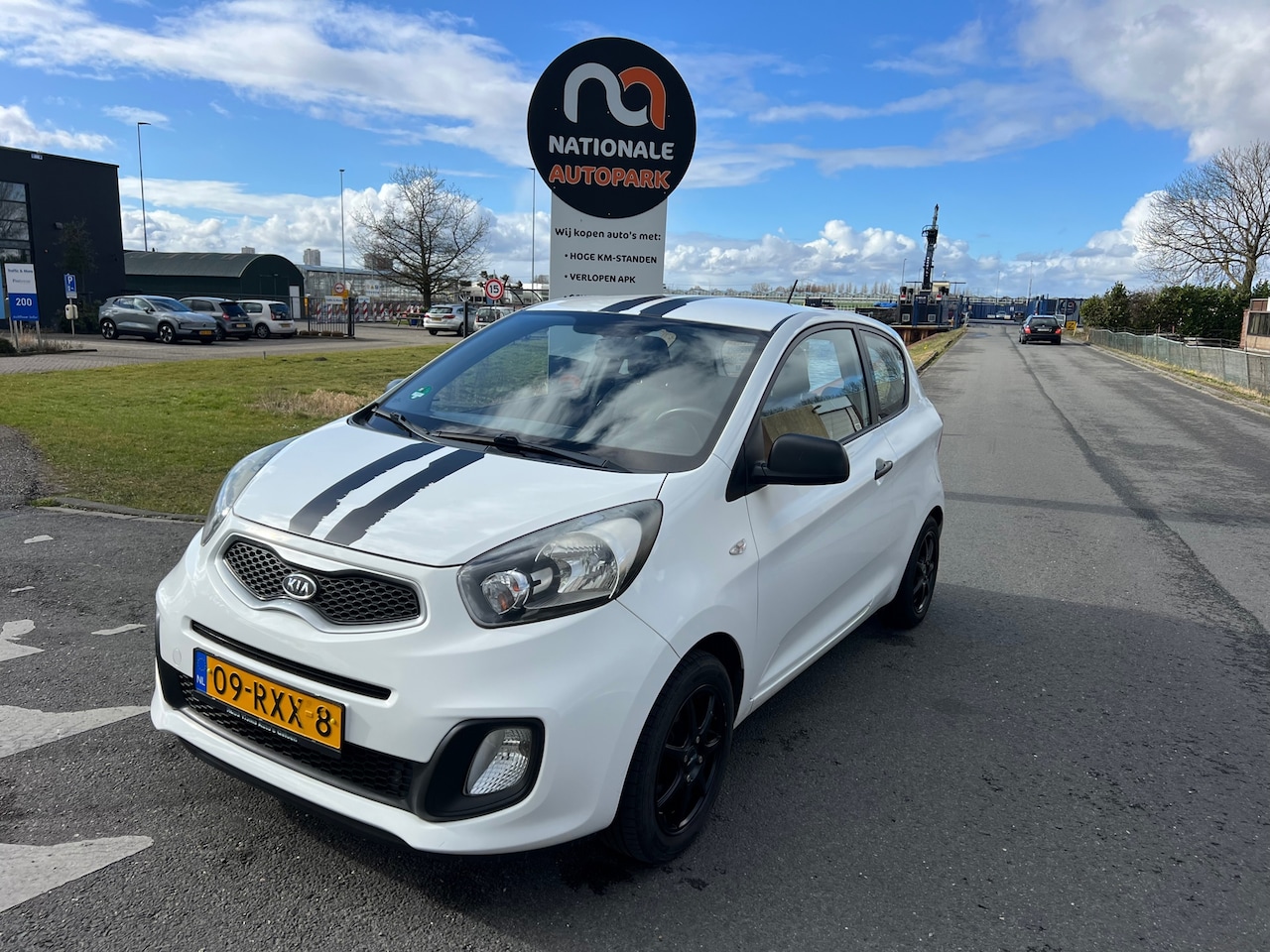 Kia Picanto - 2011 * 1.0 CVVT * APK * 75.000 KM !! - AutoWereld.nl