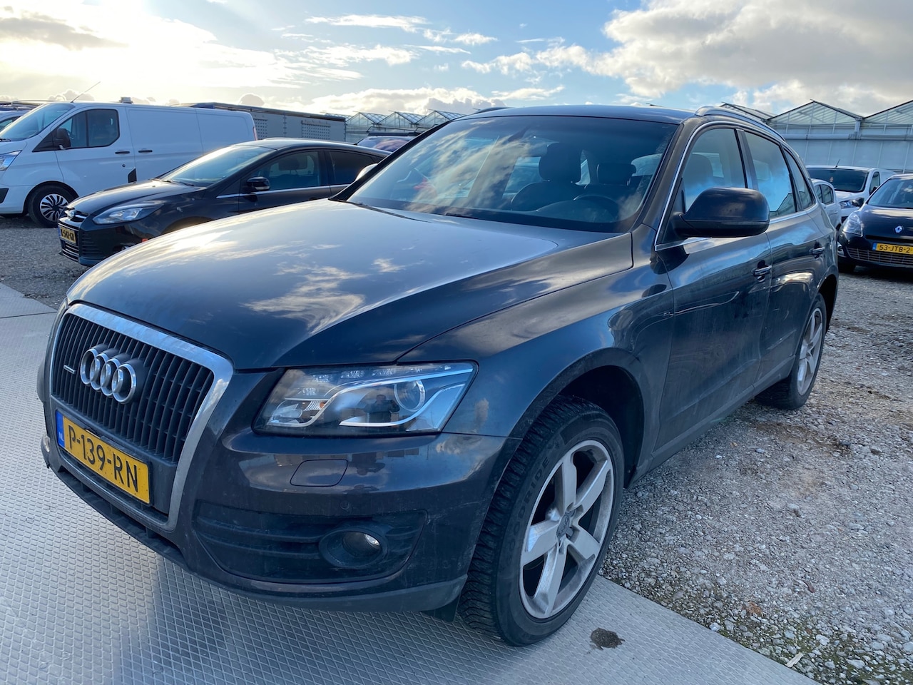 Audi Q5 - 2010 * 2.0 TFSI quattro * CILINDER 1 & 4 DEFECT !! - AutoWereld.nl