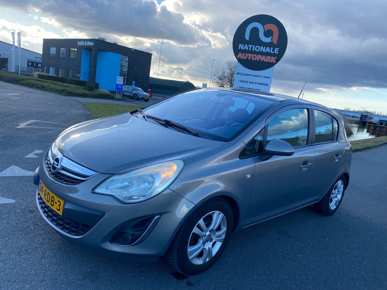 Opel Corsa - 2011 * 1.3 CDTi EcoFlex S/S Cosmo * EURO 5 * APK - AutoWereld.nl