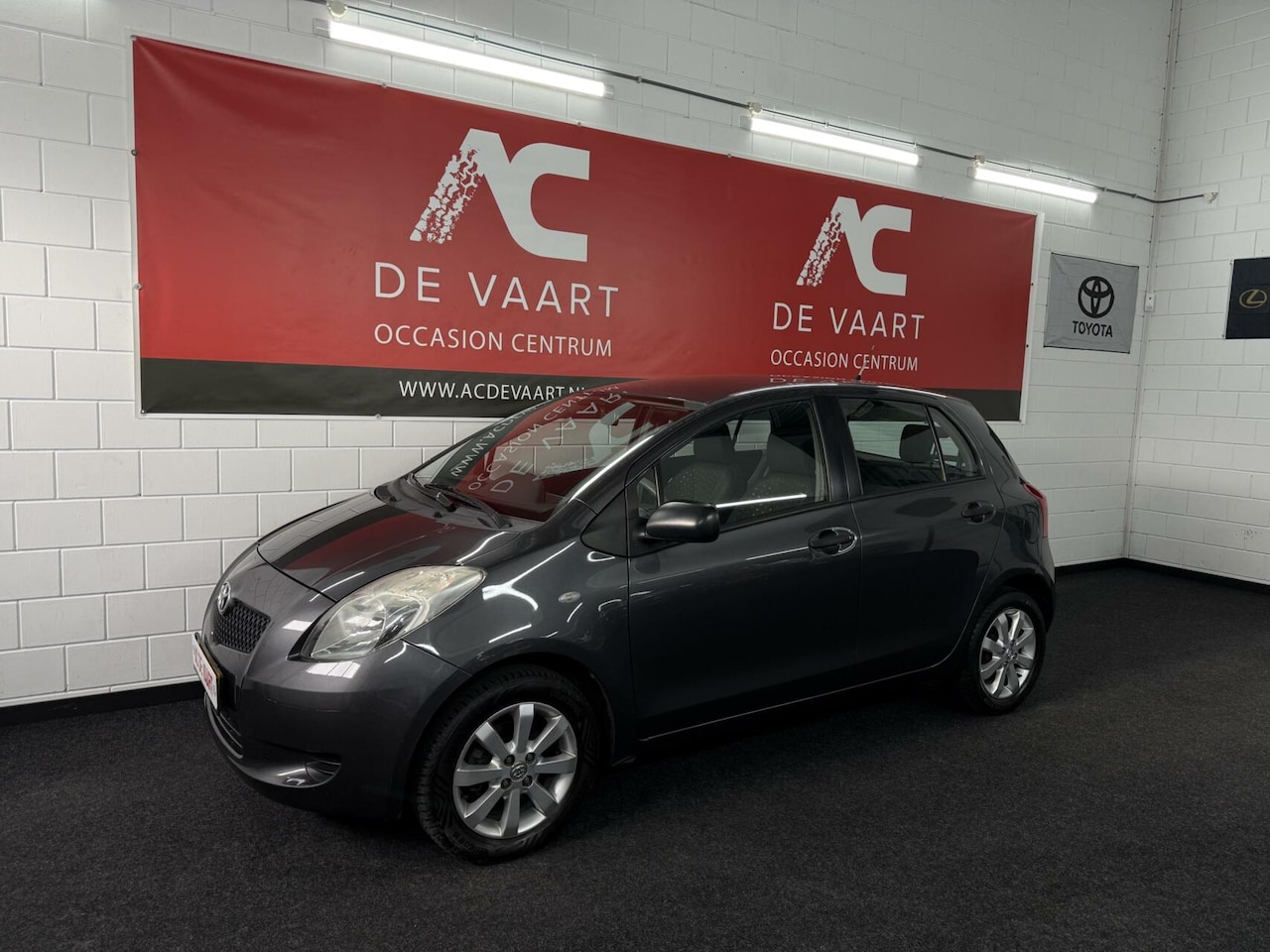 Toyota Yaris - 1.3 VVTi Sol - 5DEURS/AIRCO/ELEK.PAKKET/APK - AutoWereld.nl