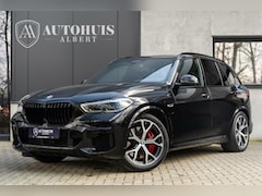 BMW X5 - xDrive45e M-Sport Pano Merino 360c Trekhaak Carbon