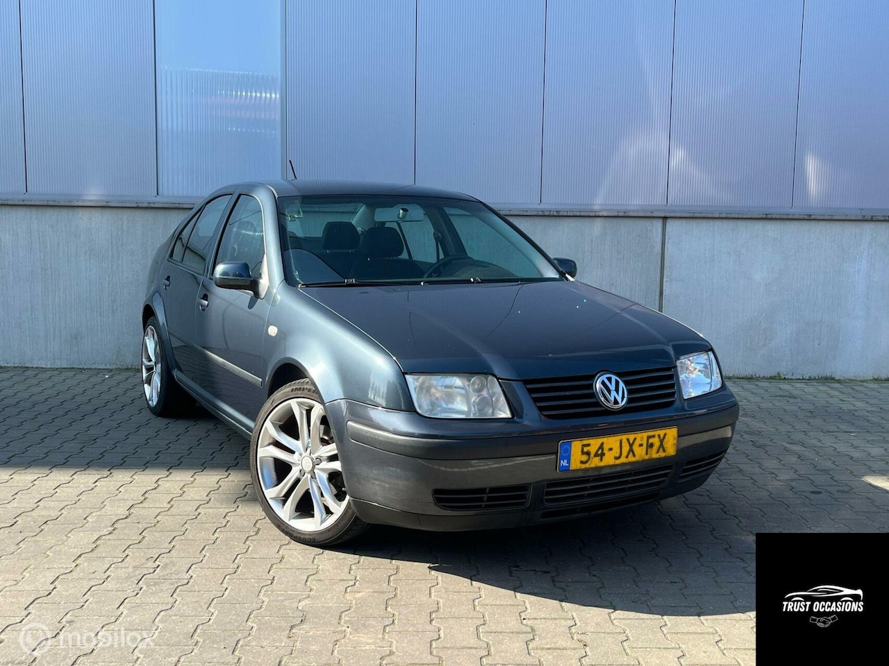 Volkswagen Bora - 1.6-16V Sportline NAP TREKHAAK - AutoWereld.nl
