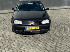 Volkswagen Golf - 1.6-16V Oxford