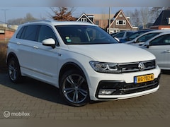 Volkswagen Tiguan - 2.0 TDI 4Motion Automaat Highline |R-Line | Pano-dak