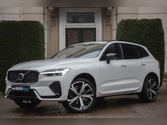 Volvo XC60 - 2.0 T8 Plug-in hybrid AWD R-Design Trekhaak | Pano | Luchtvering | Bowers & Wilkins