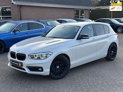 BMW 1-serie - 118i Centennial High Executive|Parelmoer Wit|Navigatie|18 inch M wielen|Climate control|Cr