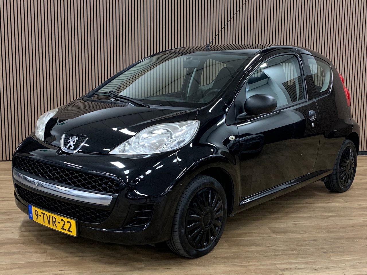 Peugeot 107 - 1.0-12V XR|140000KM| - AutoWereld.nl