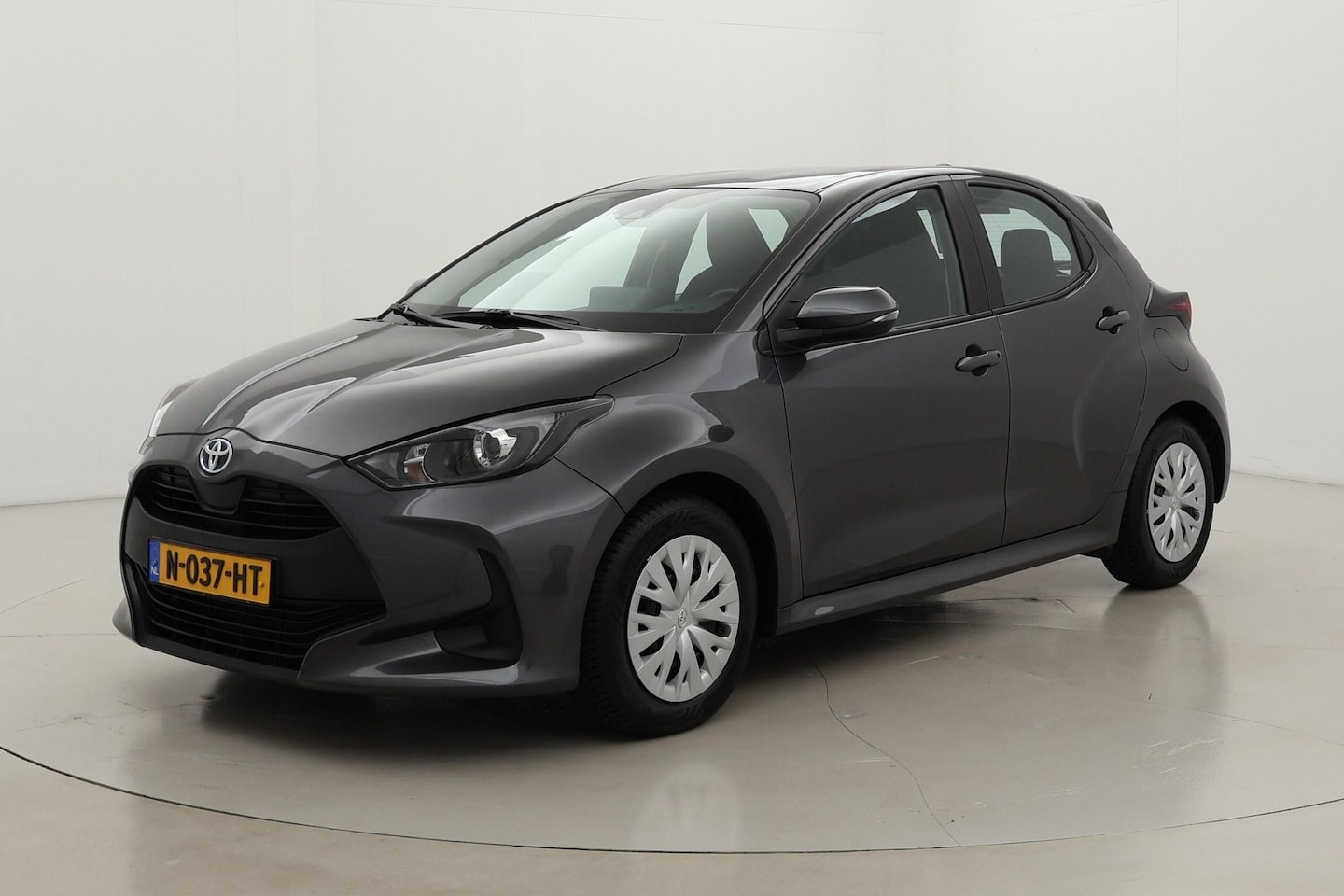 Toyota Yaris - 1.5 Hybrid Active | Apple Carplay / Android Auto | Adaptive Cruise Control | Clima | Camer - AutoWereld.nl