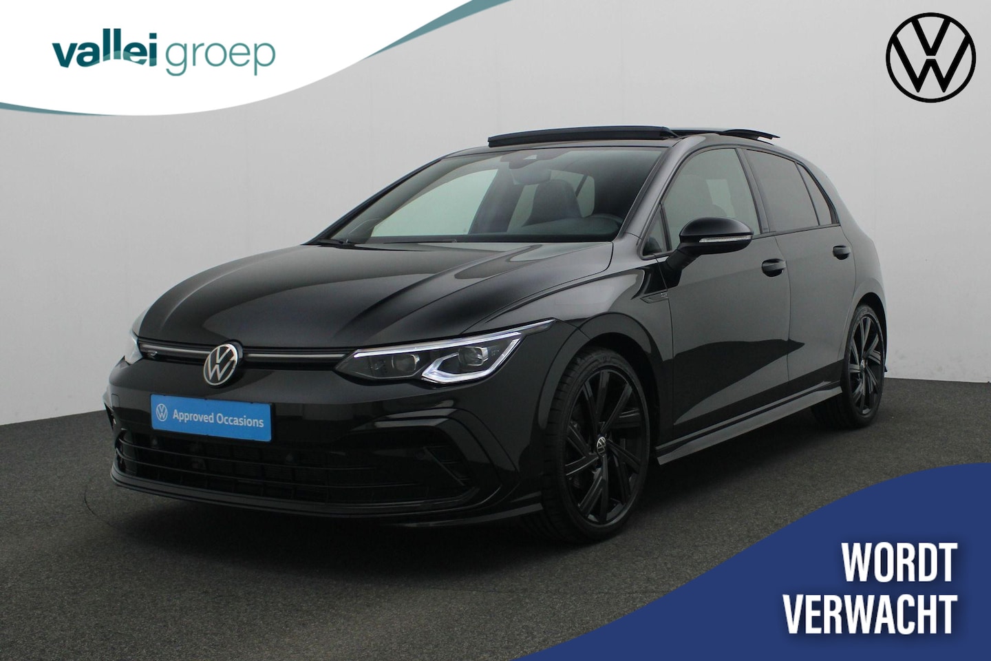 Volkswagen Golf - 1.5 eTSI 150 pk R-Line | Panoramadak | IQ Light | Harman/Kardon Sound | Stuur-/stoelverwar - AutoWereld.nl