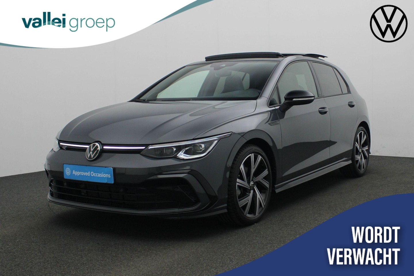 Volkswagen Golf - 1.5 eTSI 150 pk DSG R-Line | Panoramadak | Trekhaak | IQ Light | Harman/Kardon | Stuur-/st - AutoWereld.nl