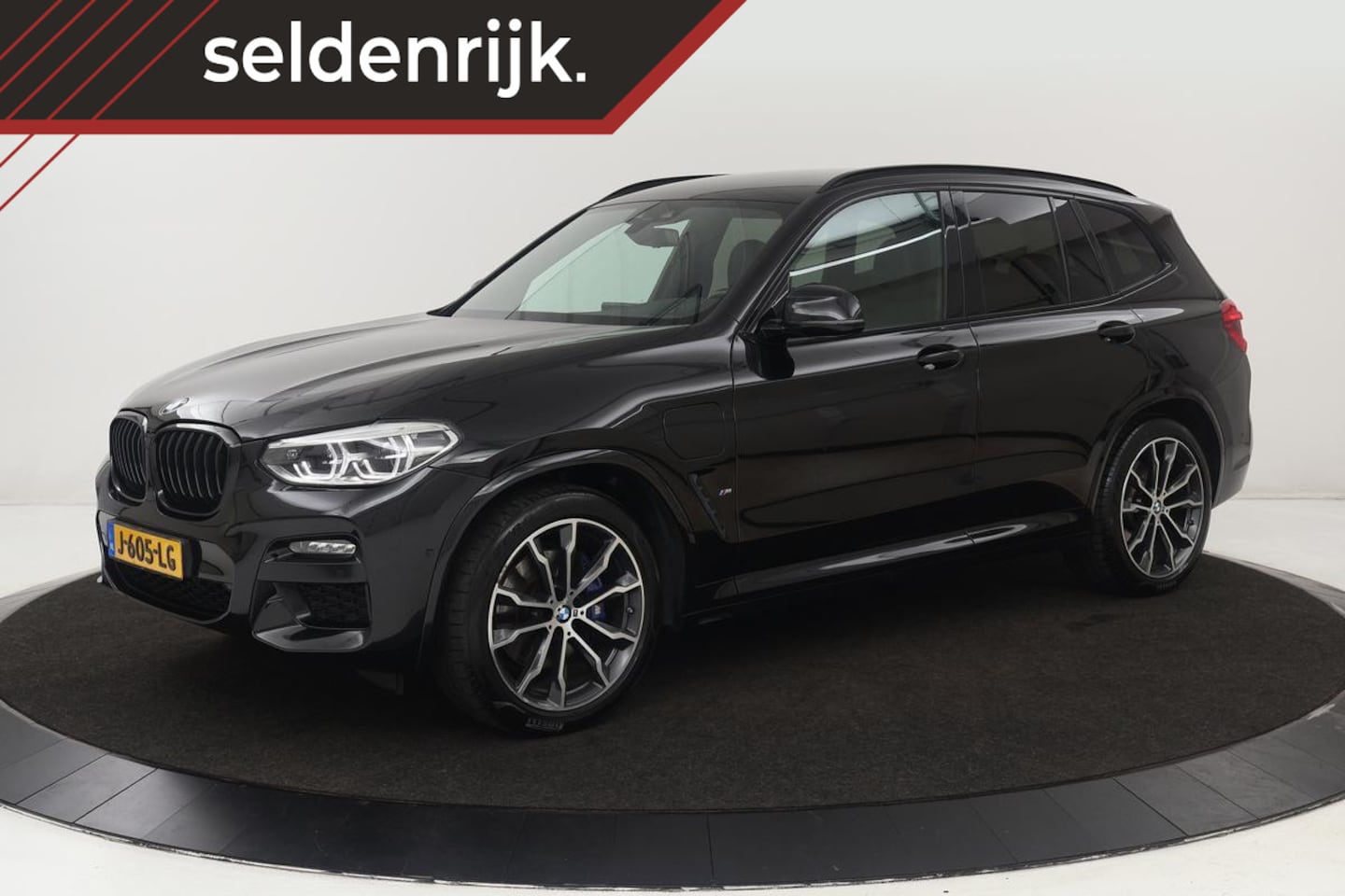 BMW X3 - xDrive30e M Sport | Leder | Stoelverwarming | Camera | Carplay | Sfeerverlichting | DAB | - AutoWereld.nl