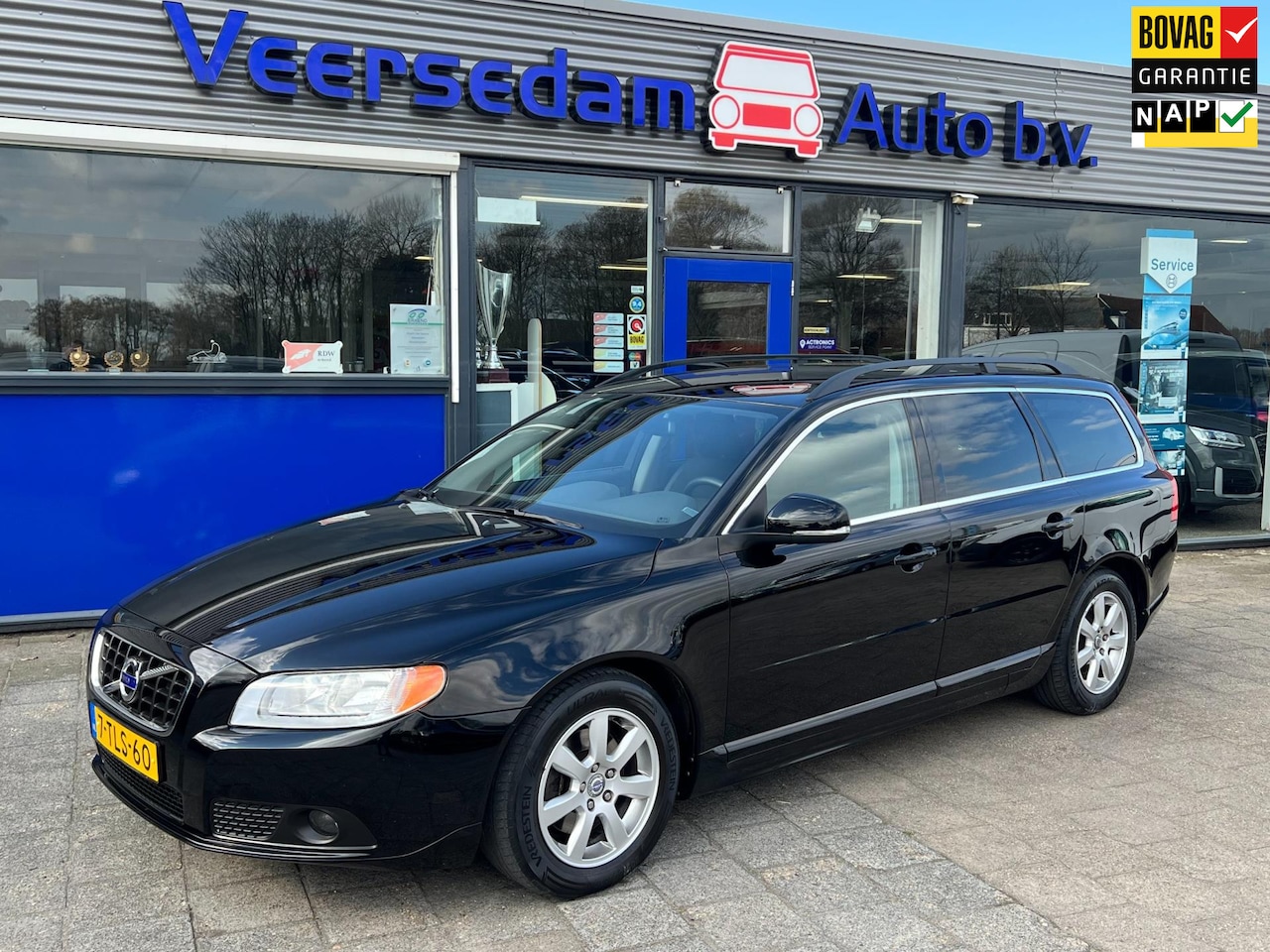 Volvo V70 - 1.6 D2 Kinetic 1.6 D2 Kinetic, trekhaak, navi, parkeersensoren enz... - AutoWereld.nl