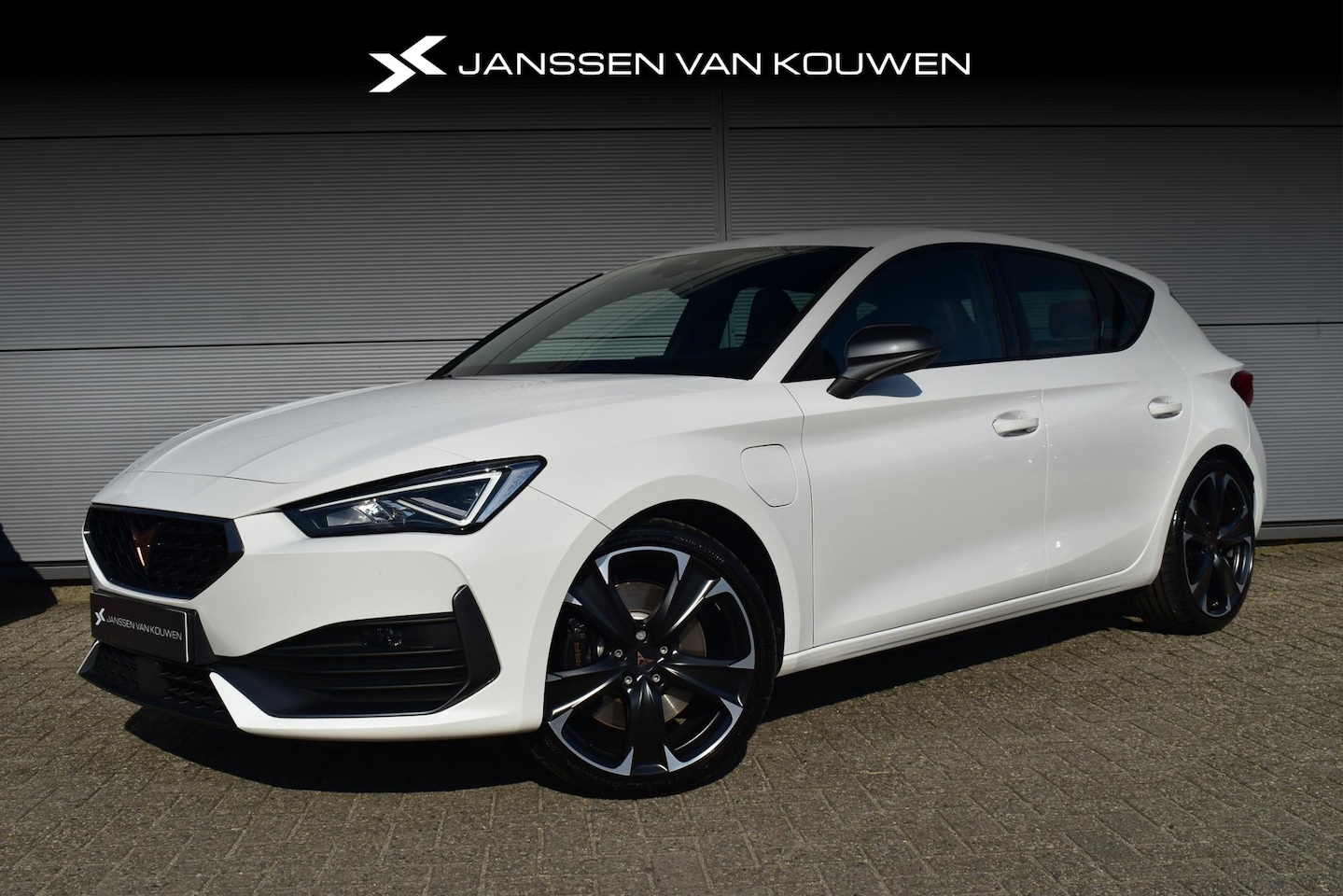 CUPRA Leon - 1.4 e-Hybrid Business Navigatiesysteem Full Map keyless Start & Entry 19 Inch Lichtmetalen - AutoWereld.nl