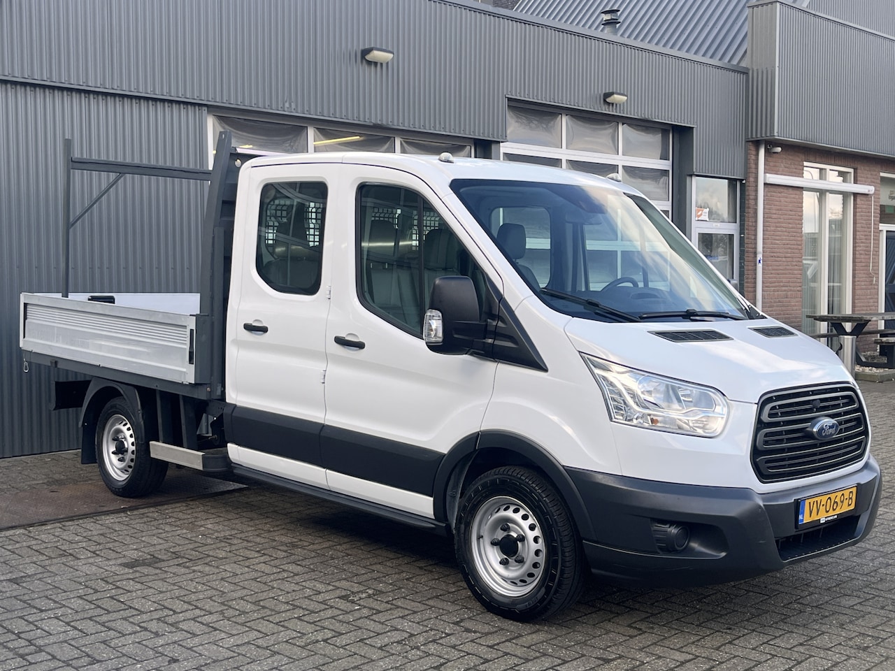 Ford Transit - 310 2.2 TDCI DC Openlaadbak Pick-up Airco Trekhaak 2150kg trekgewicht Bluetooth telefoon v - AutoWereld.nl