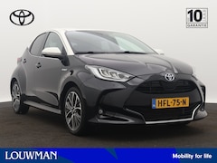 Toyota Yaris - 1.5 Hybrid Executive | Leder | Dodehoek Ass. | Stoelverwarming | LM velgen | Parkeersensor