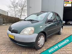 Toyota Yaris - 1.0-16V VVT-i Terra ( KM NAP + 5 DRS