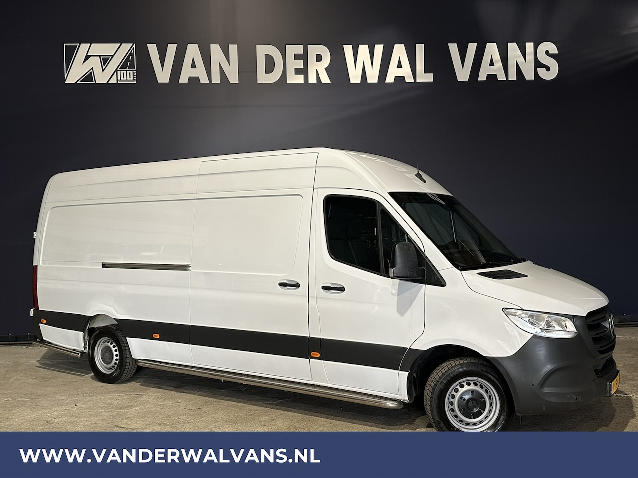 Mercedes-Benz Sprinter - 314 CDI 143pk L3H2 Euro6 Airco | Camera | Sidebars | Apple Carplay | Android Auto Parkeers - AutoWereld.nl