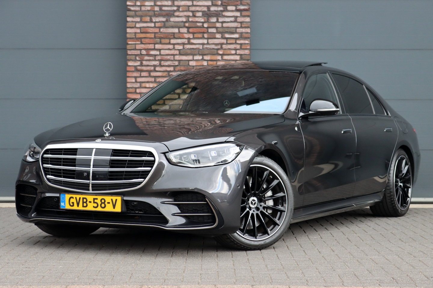 Mercedes-Benz S-klasse - 580 e 4MATIC Lang AMG Line Aut9 | Airmatic | Chauffeurspakket | Koelbox | Massage V+A | MB - AutoWereld.nl