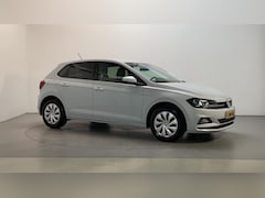 Volkswagen Polo - 1.0 TSI Comfortline Business Parkeersensoren Navigatie Climate Control