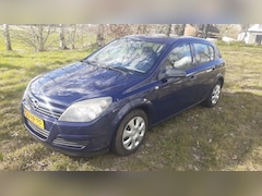 Opel Astra - 1.4 Essentia