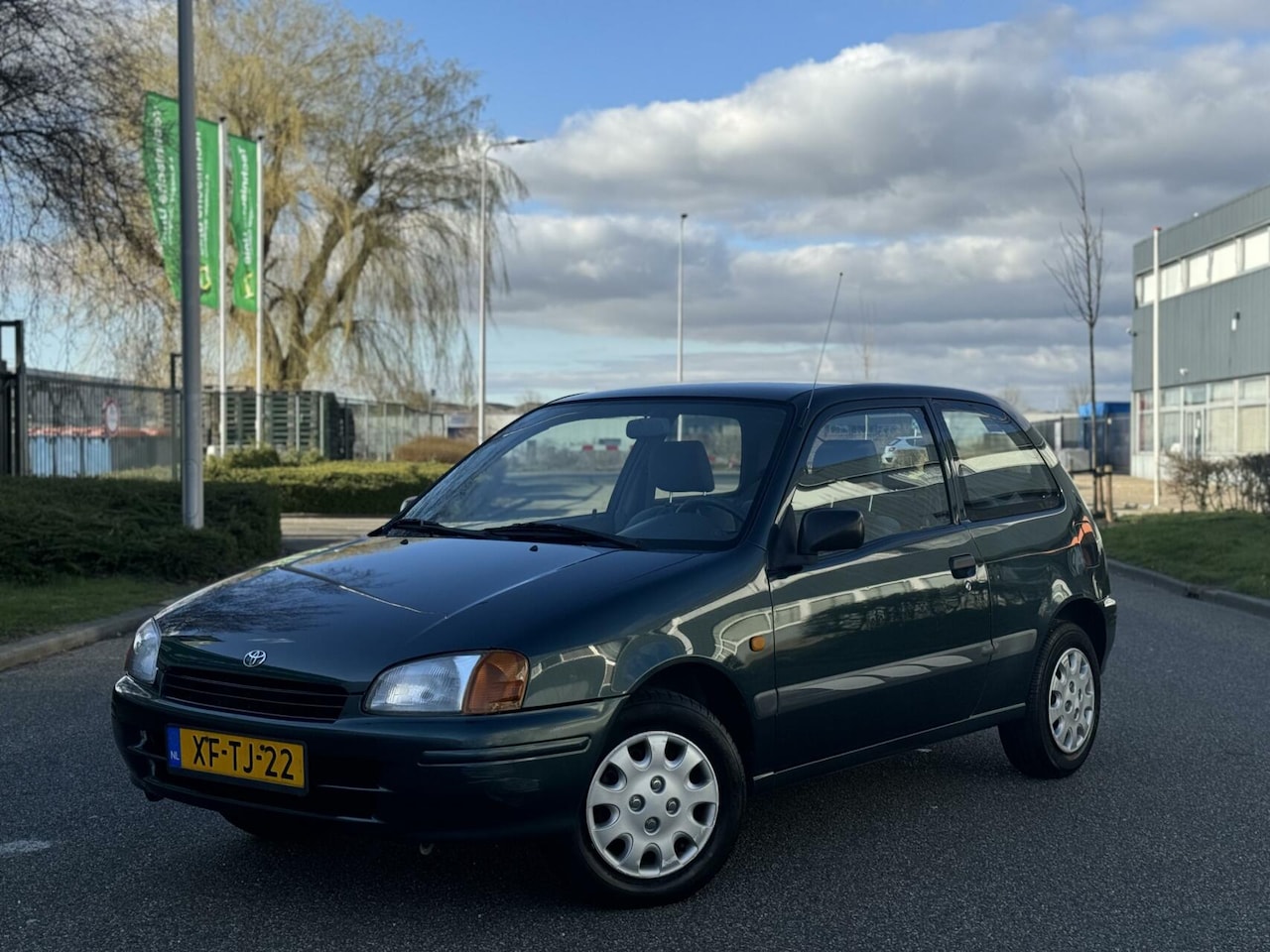 Toyota Starlet - 1.3-16V XLi / Dealer OH - AutoWereld.nl