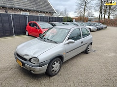 Opel Corsa - 1.2i-16V Onyx