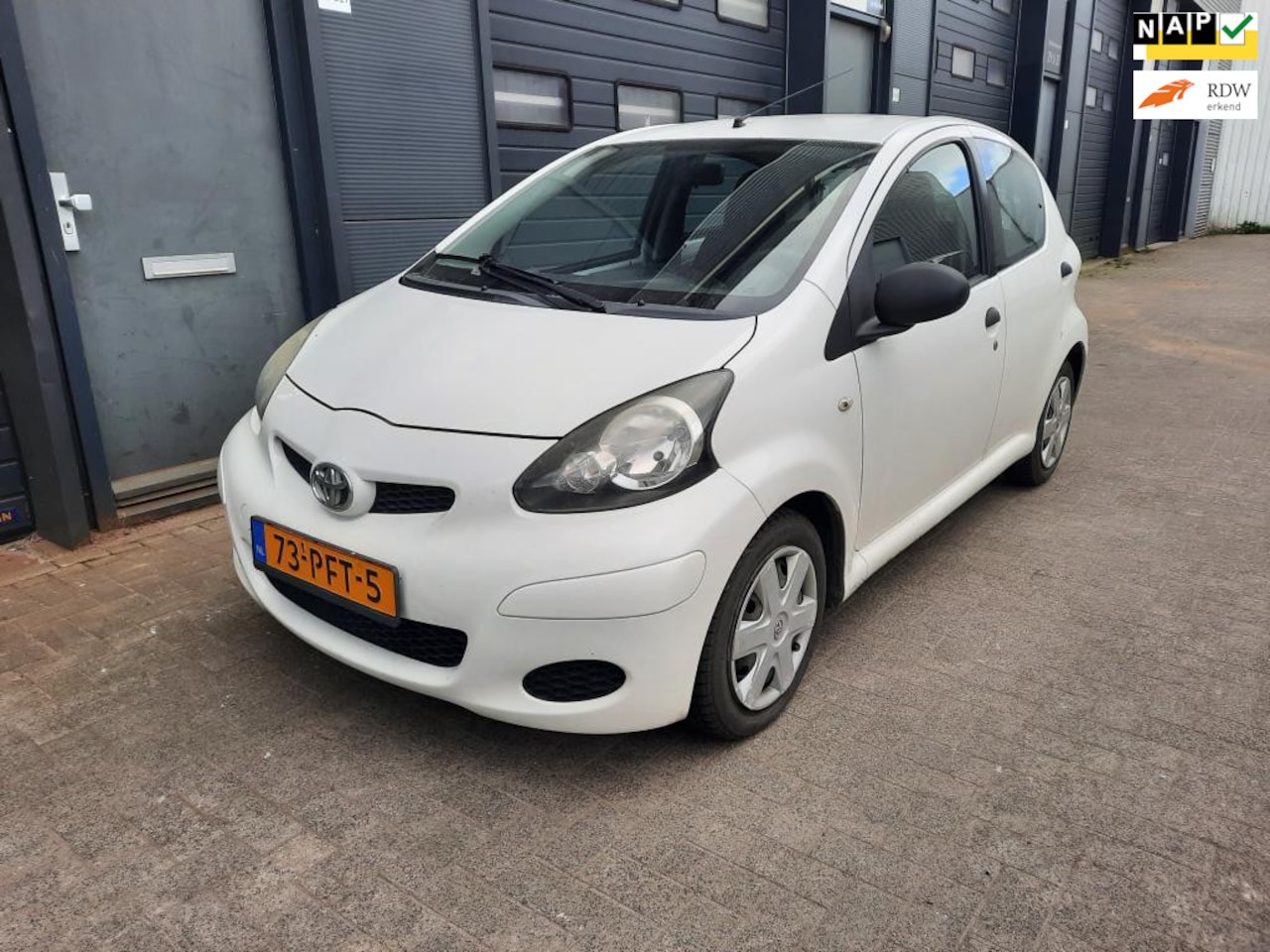 Toyota Aygo - 1.0-12V Access 1.0-12V Access - AutoWereld.nl