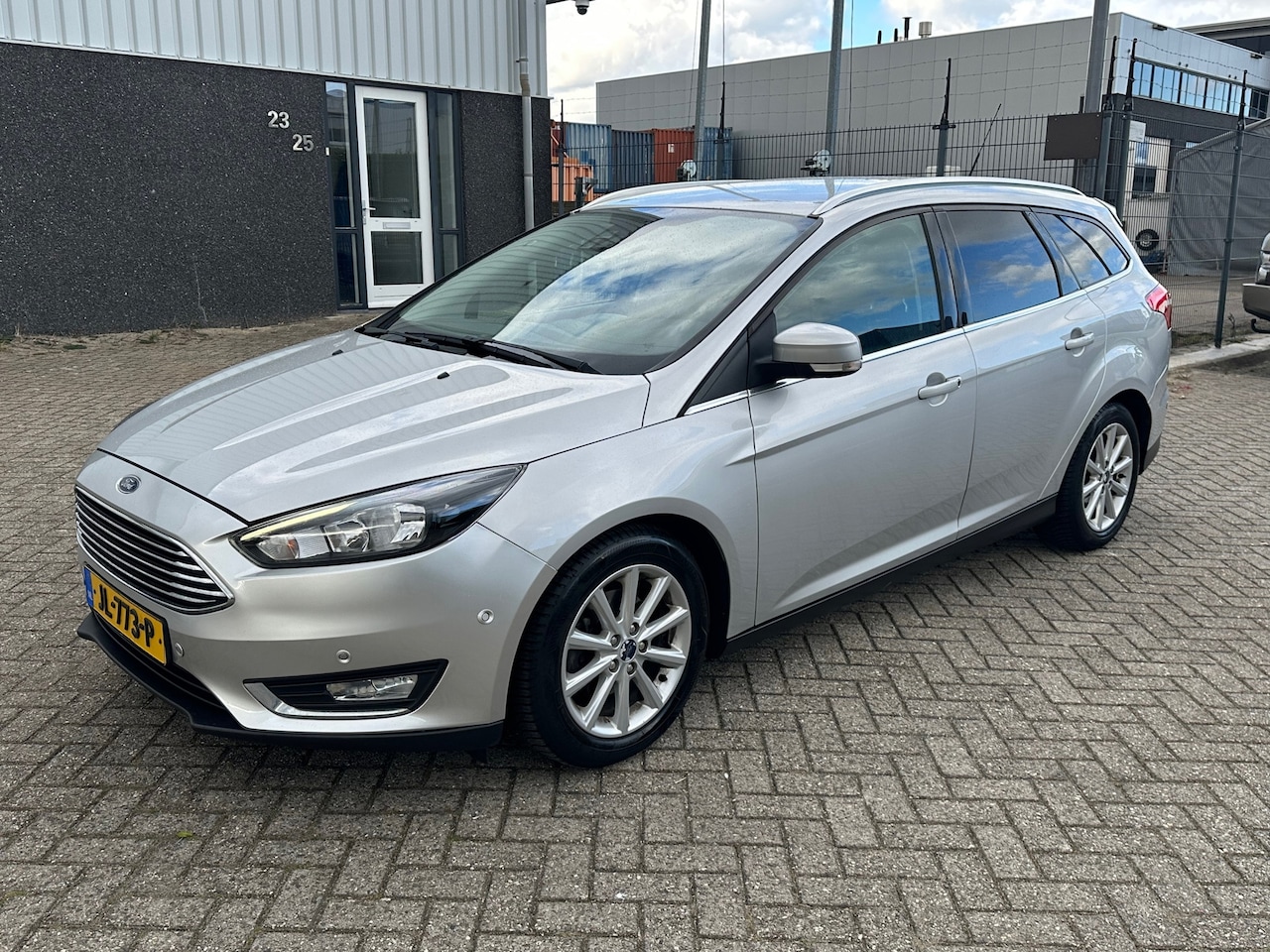 Ford Focus Wagon - 1.5 TDCI Titanium Edition 2015 - AutoWereld.nl